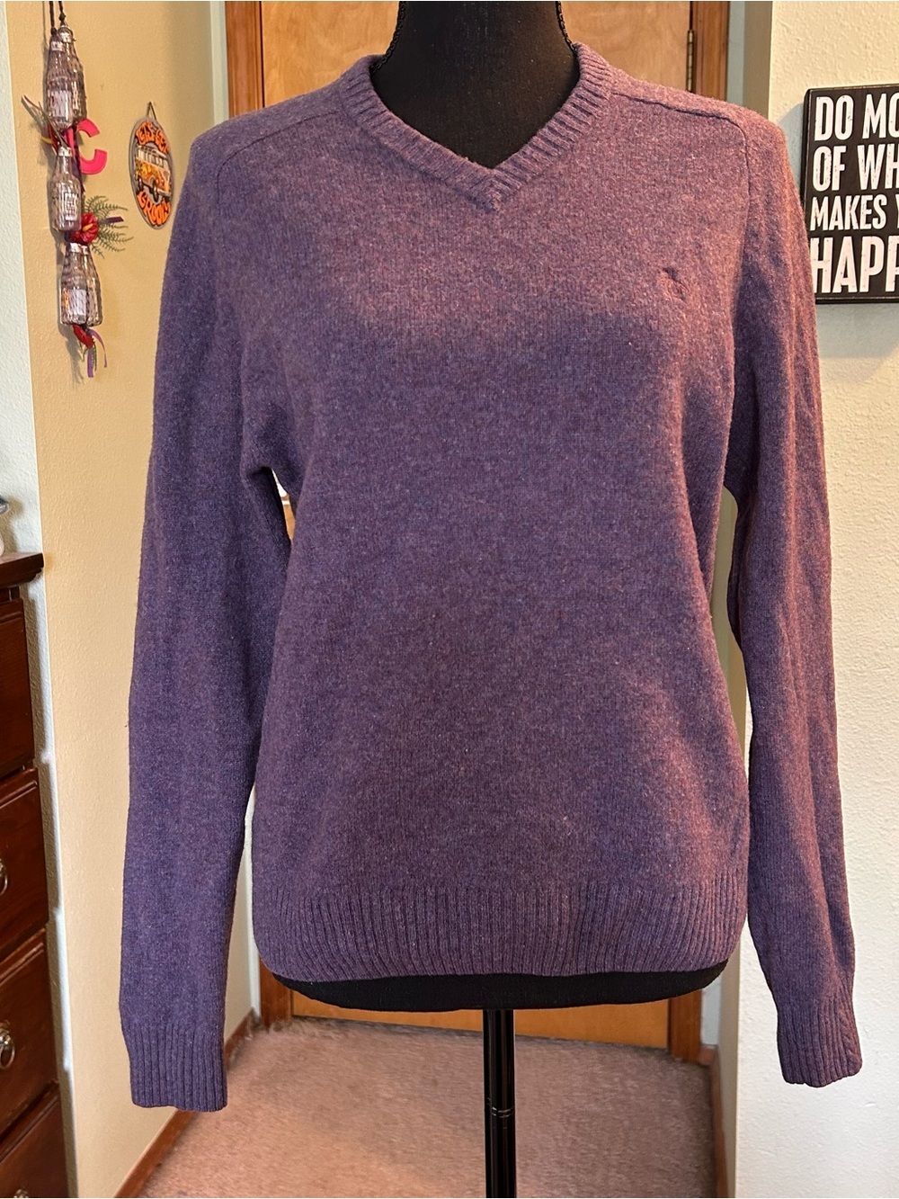 Penguin by Munsingwear purple lambswool v-neck long sleeve sweater size M winter